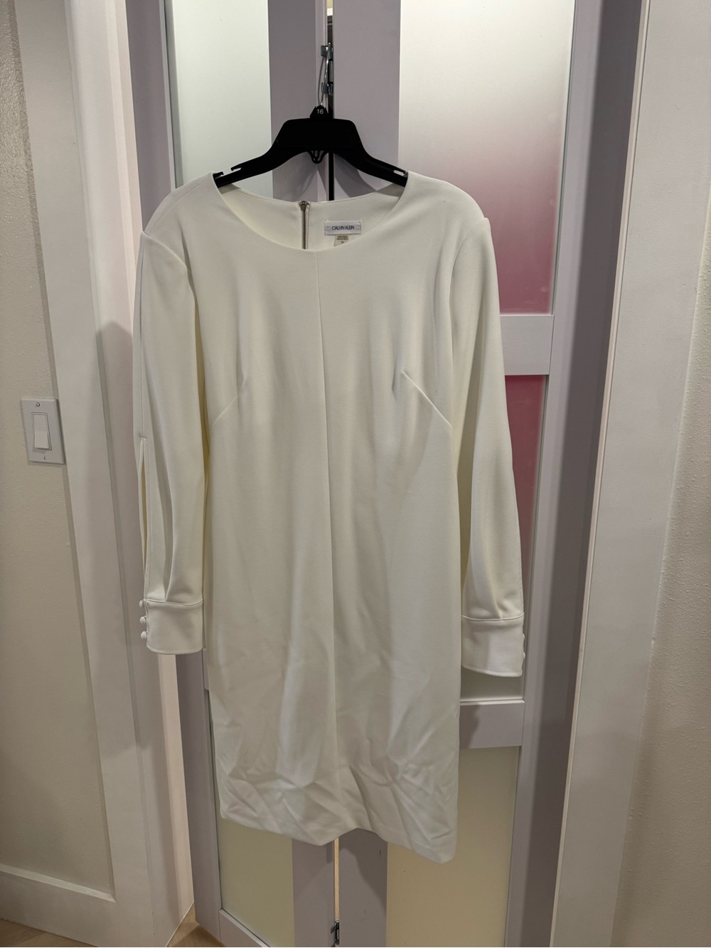 Calvin Klein Women's Cream Long-Sleeve Shift Dress